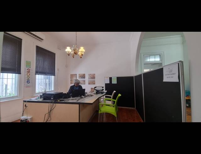 230M² OFFICE TO LET IN BEREA WEST